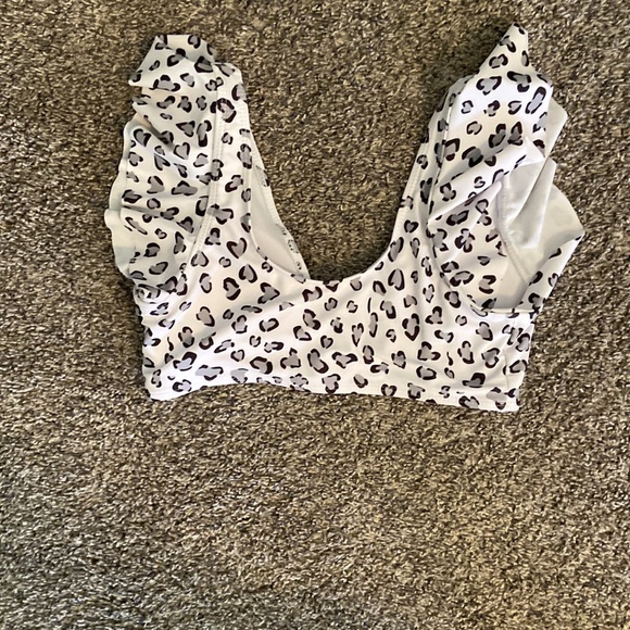 Cute summer swimsuit! - Picture 3 of 3